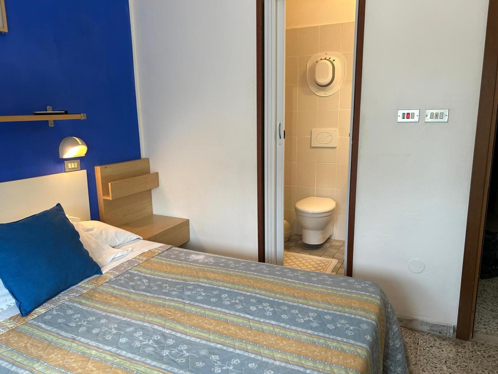 Bed And Breakfast Villa Giovanna ريميني المظهر الخارجي الصورة